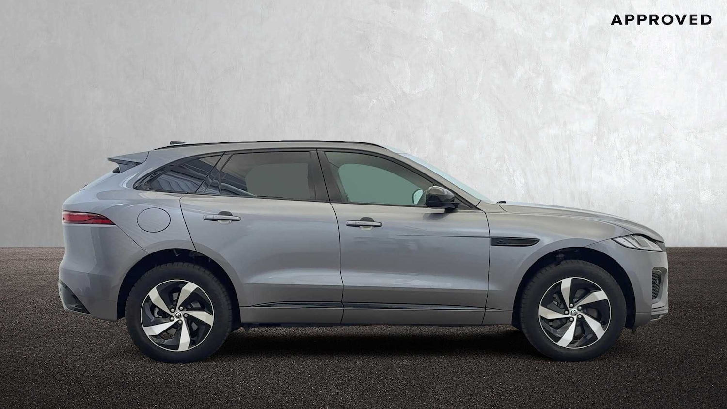 Used Jaguar F-Pace 2023 for sale - 76460240: Photo 5