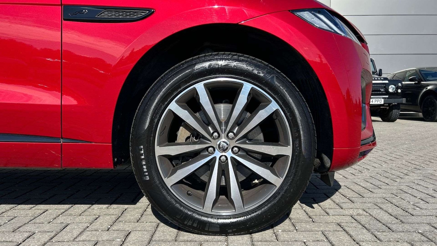 Used Jaguar F-Pace 2023 for sale - 76460513: Photo 8