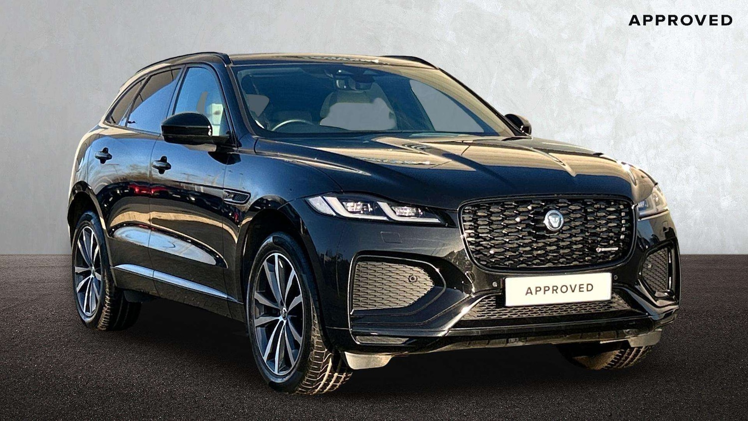 Used Jaguar F-Pace 2023 for sale - 76916195: Photo 1