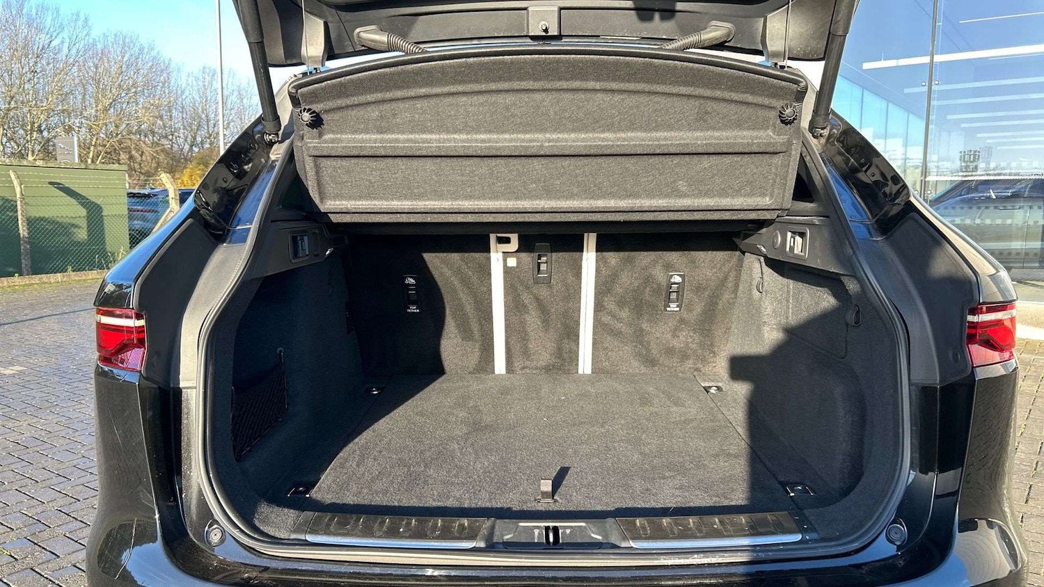 Used Jaguar F-Pace 2023 for sale - 76916195: Photo 10