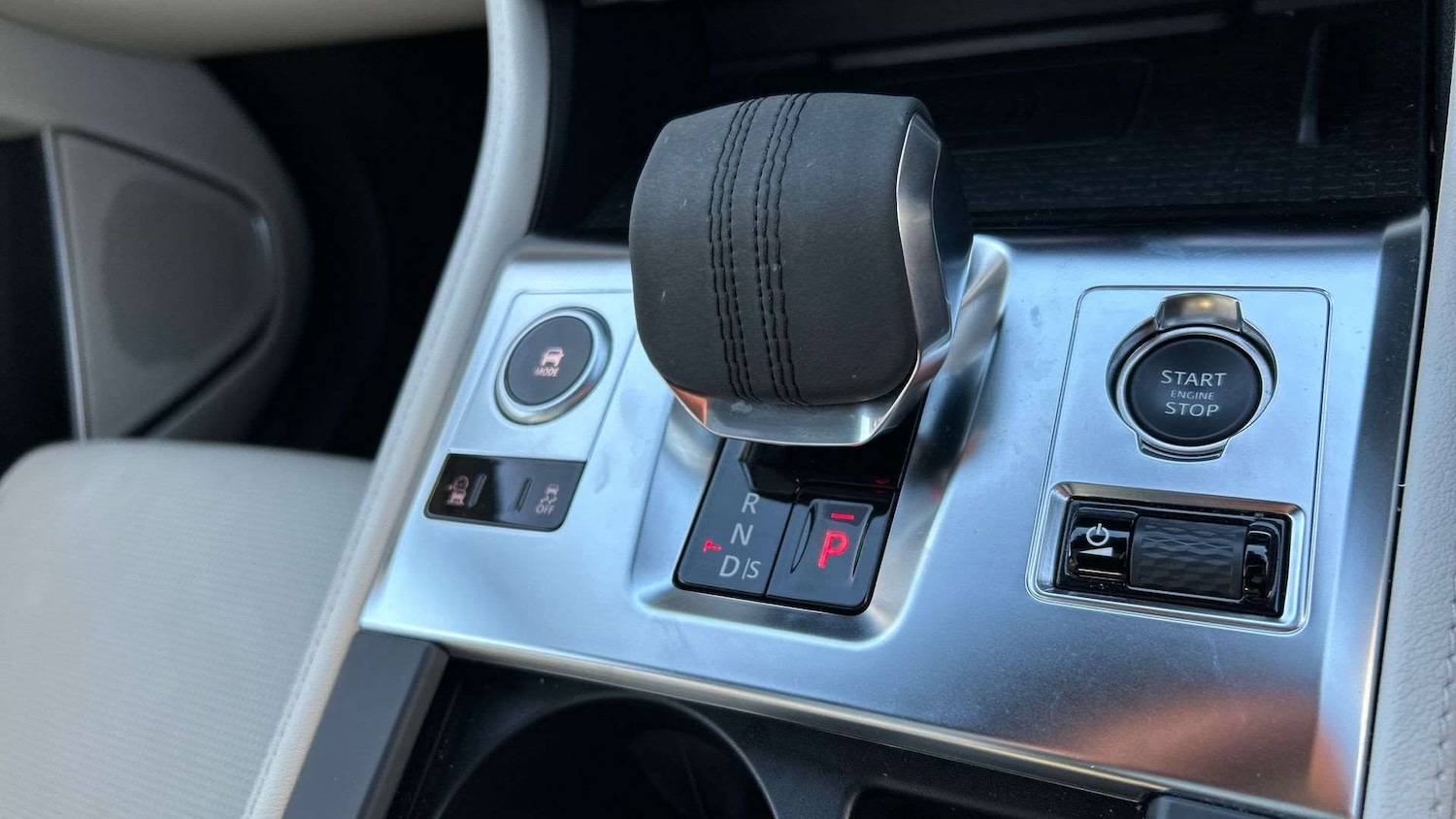 Used Jaguar F-Pace 2023 for sale - 76916195: Photo 13