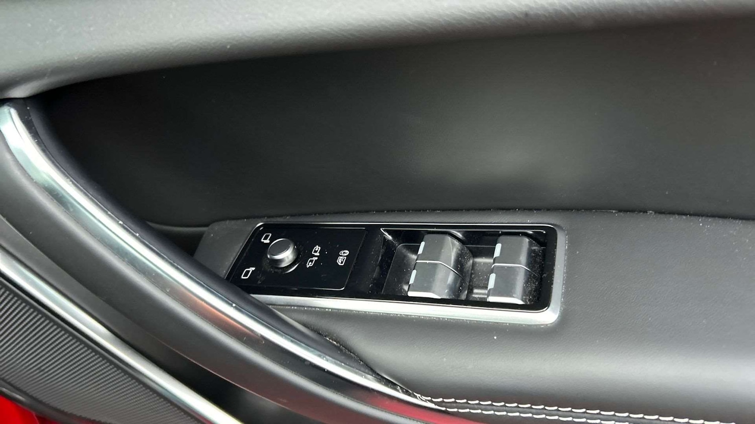 Used Jaguar XF 2024 for sale - 76875843: Photo 32