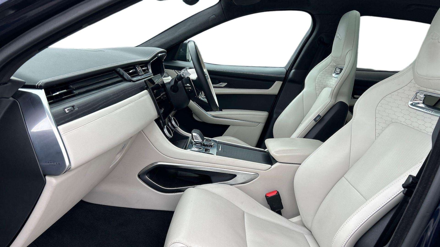 Used Jaguar F-Pace 2024 for sale - 77772312: Photo 3