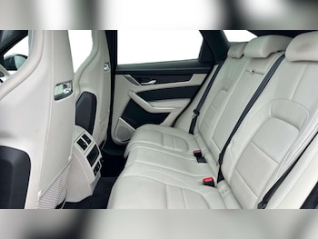 Used Jaguar F-Pace 2024 for sale - 77772312: Photo