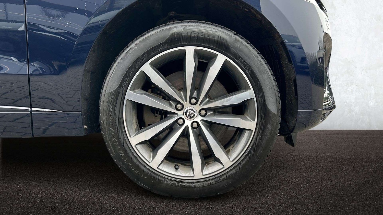 Used Jaguar F-Pace 2024 for sale - 77772312: Photo 8