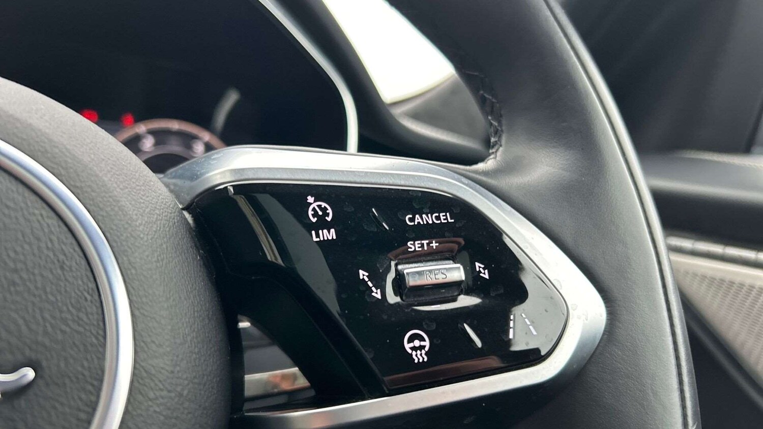 Used Jaguar F-Pace 2024 for sale - 77443325: Photo 32