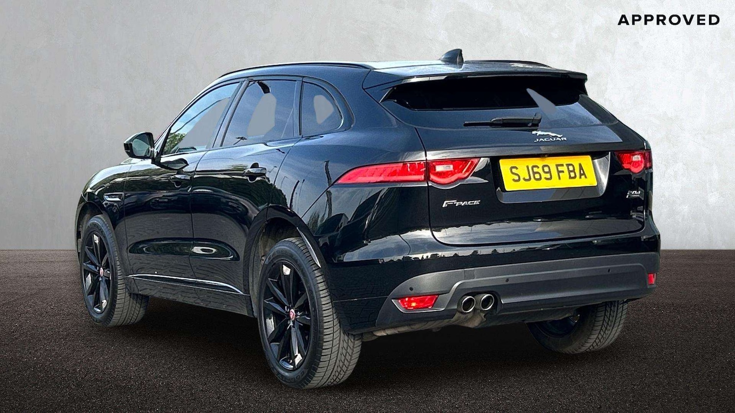 Used Jaguar F-Pace 2019 for sale - 78187861: Photo 2