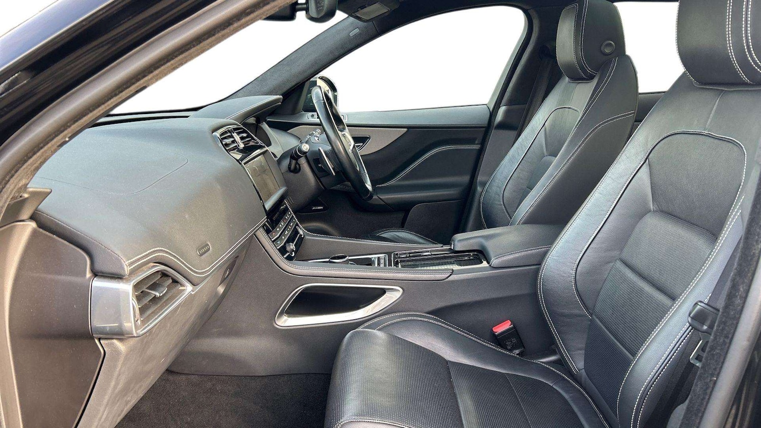 Used Jaguar F-Pace 2019 for sale - 78187861: Photo 3