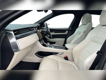 Used Jaguar F-Pace 2022 for sale - 76460215: Photo