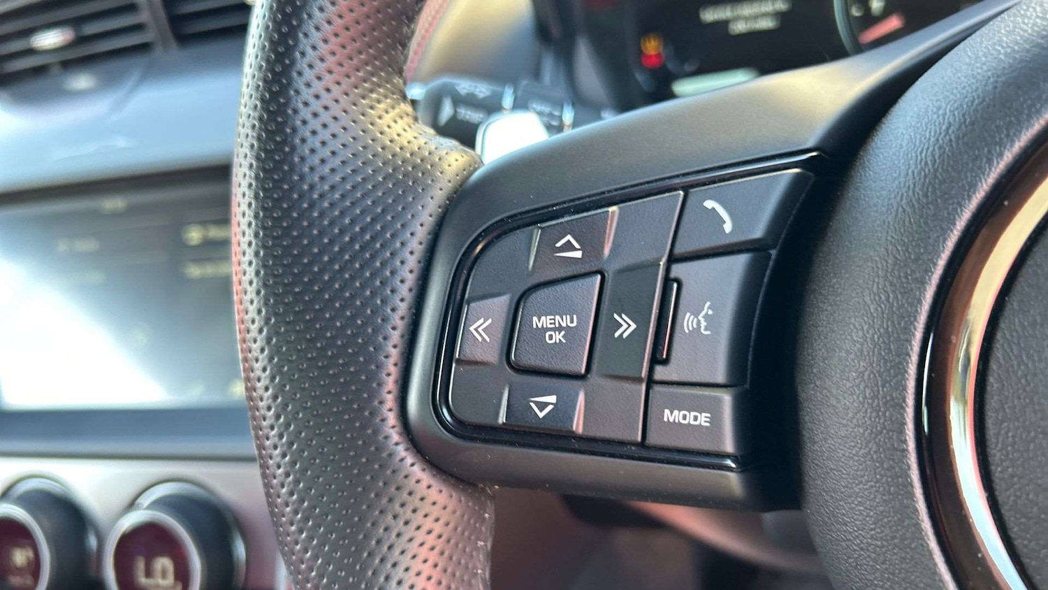 Used Jaguar F-Type 2023 for sale - 76459963: Photo 30