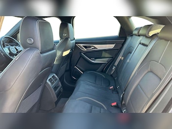 Used Jaguar F-Pace 2023 for sale - 78451743: Photo