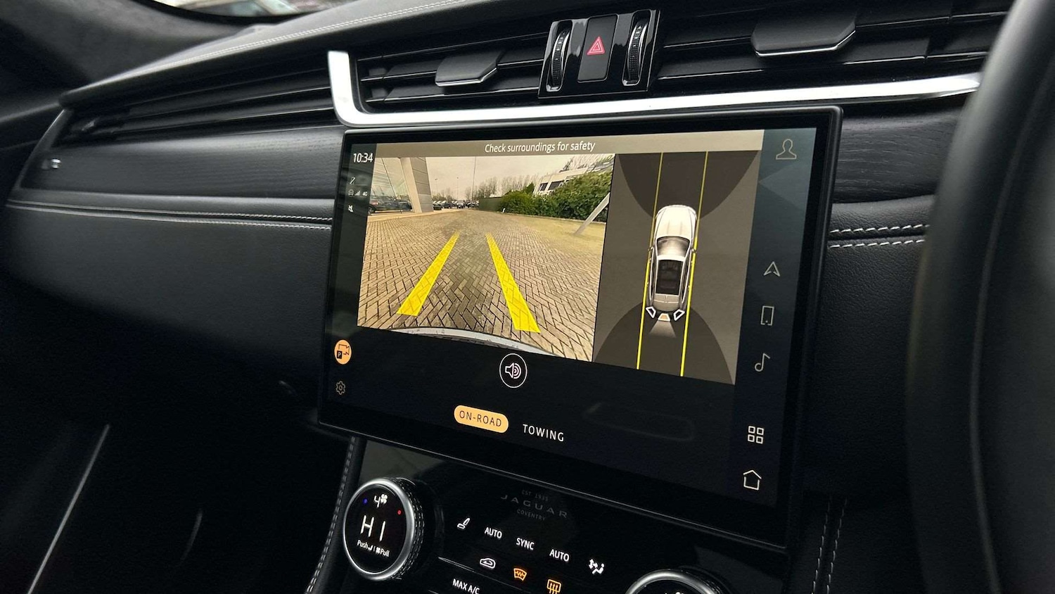 Used Jaguar F-Pace 2023 for sale - 76978896: Photo 12