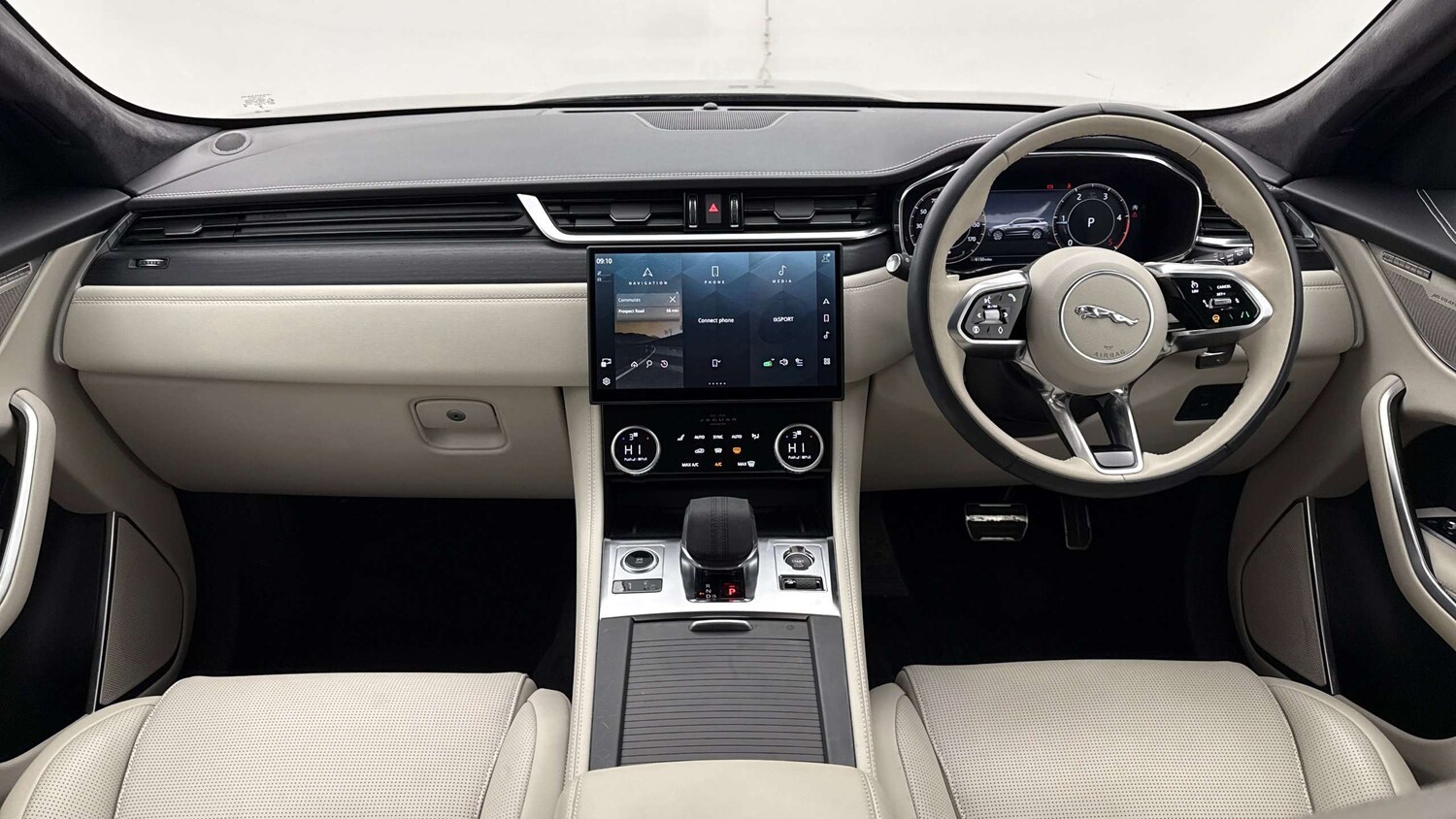 Used Jaguar F-Pace 2024 for sale - 77674684: Photo 9