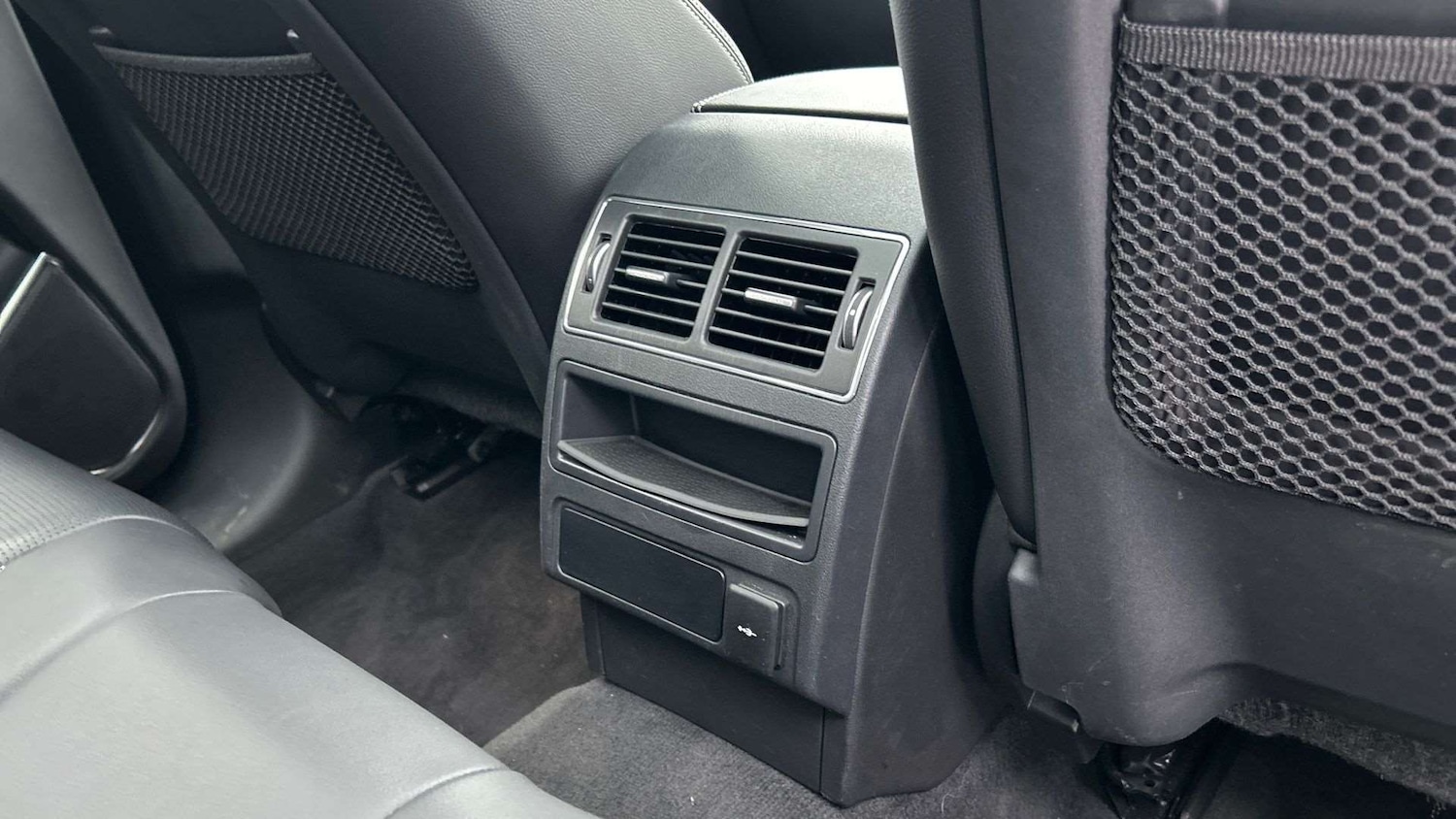 Used Jaguar F-Pace 2023 for sale - 77123344: Photo 18