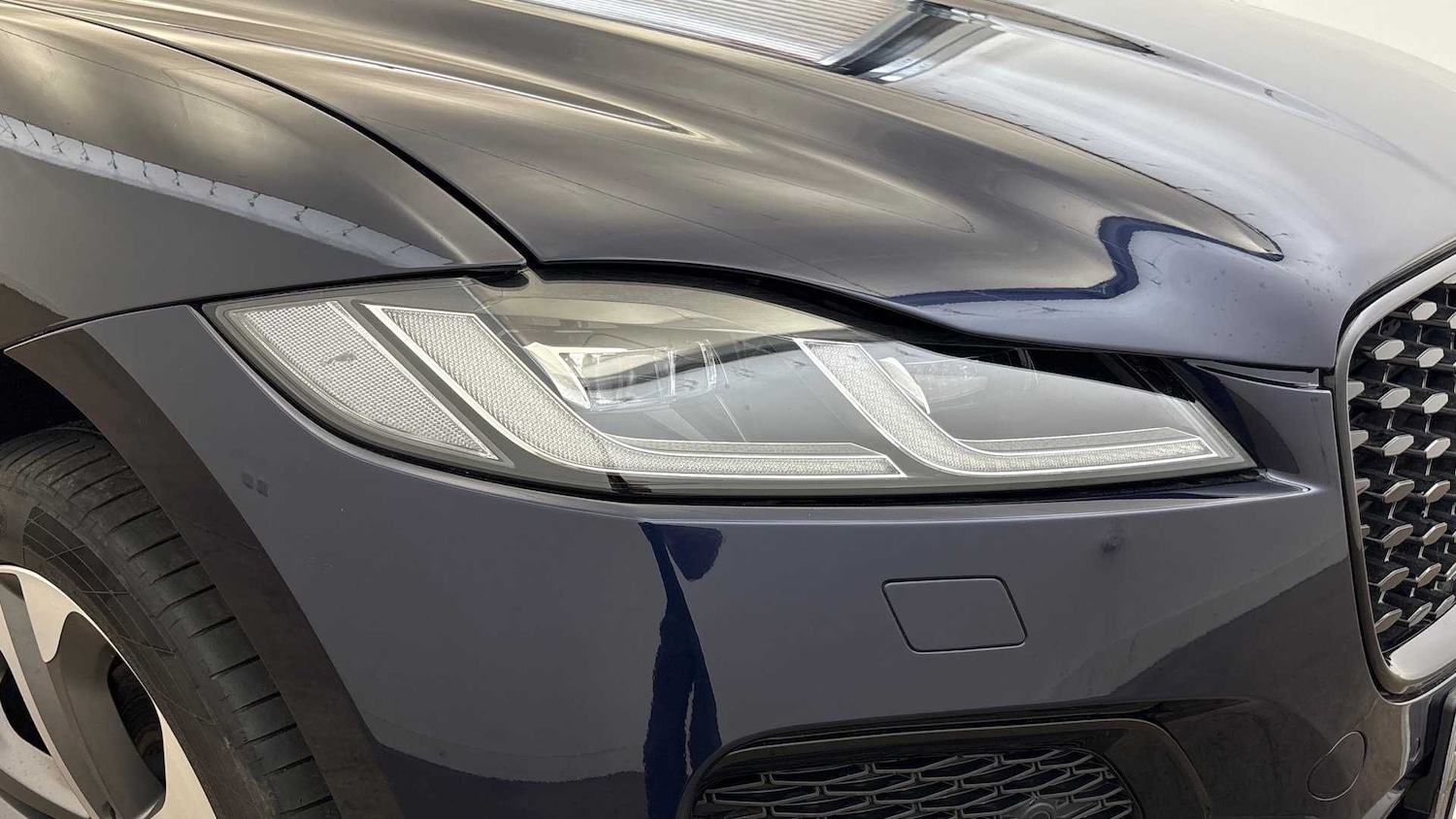 Used Jaguar F-Pace 2023 for sale - 76460176: Photo 17