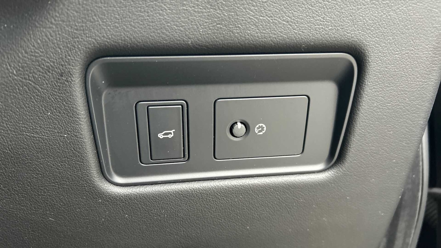 Used Jaguar F-Pace 2023 for sale - 76460176: Photo 21