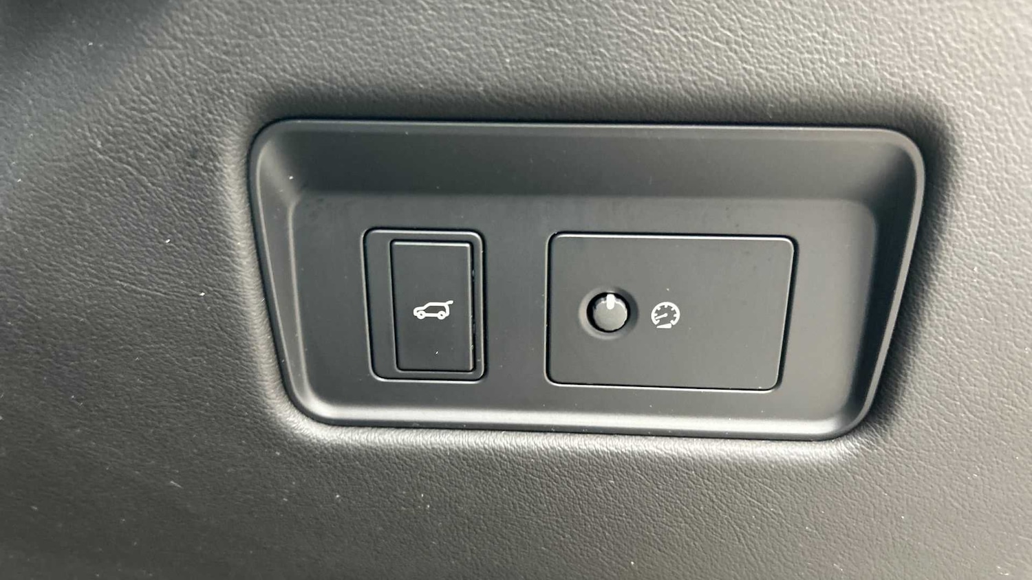 Used Jaguar F-Pace 2023 for sale - 76460176: Photo 32