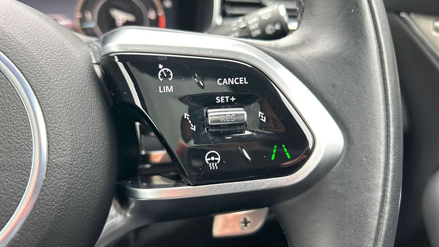 Used Jaguar F-Pace 2023 for sale - 76460176: Photo 35