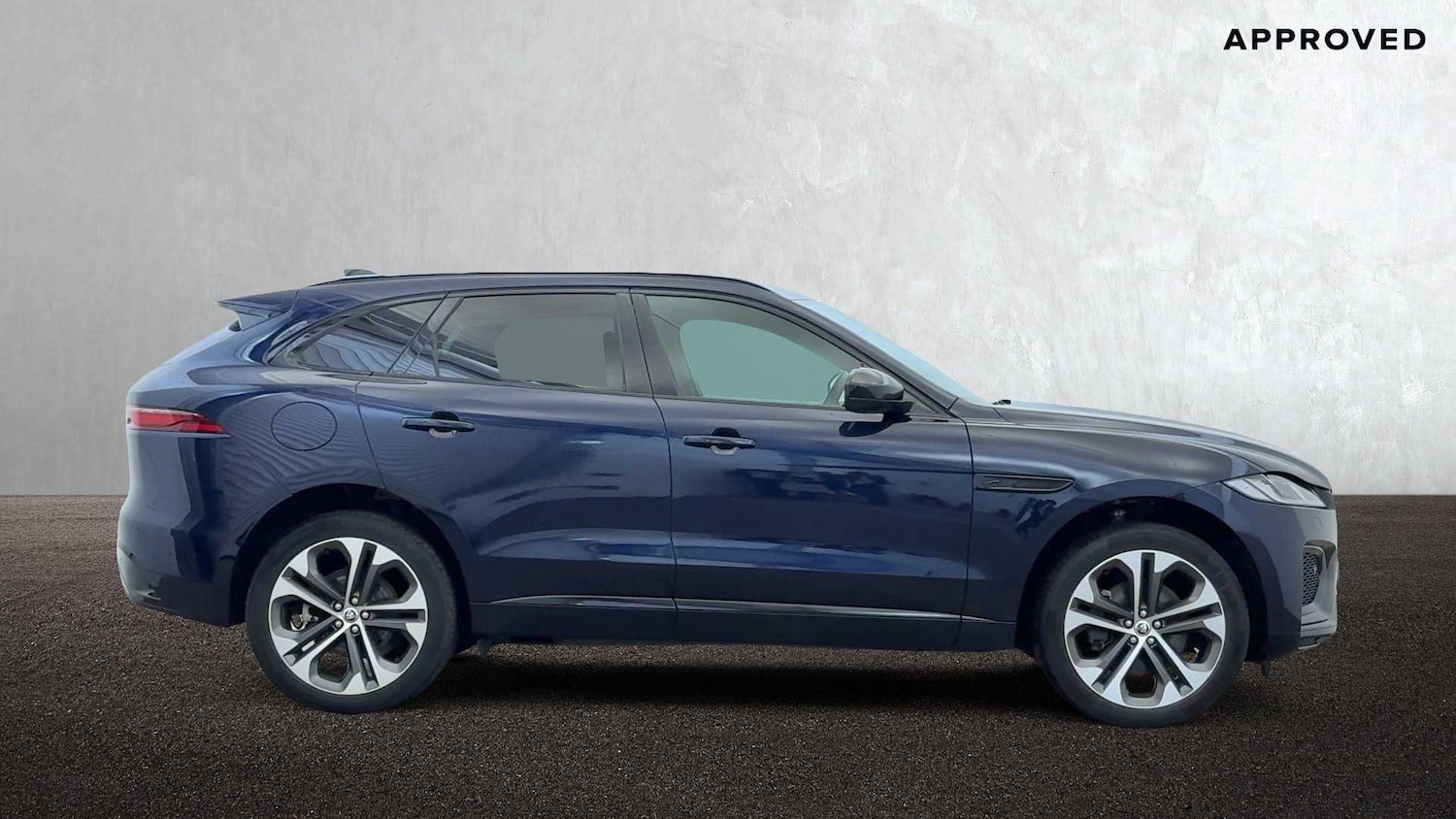 Used Jaguar F-Pace 2023 for sale - 76460176: Photo 5