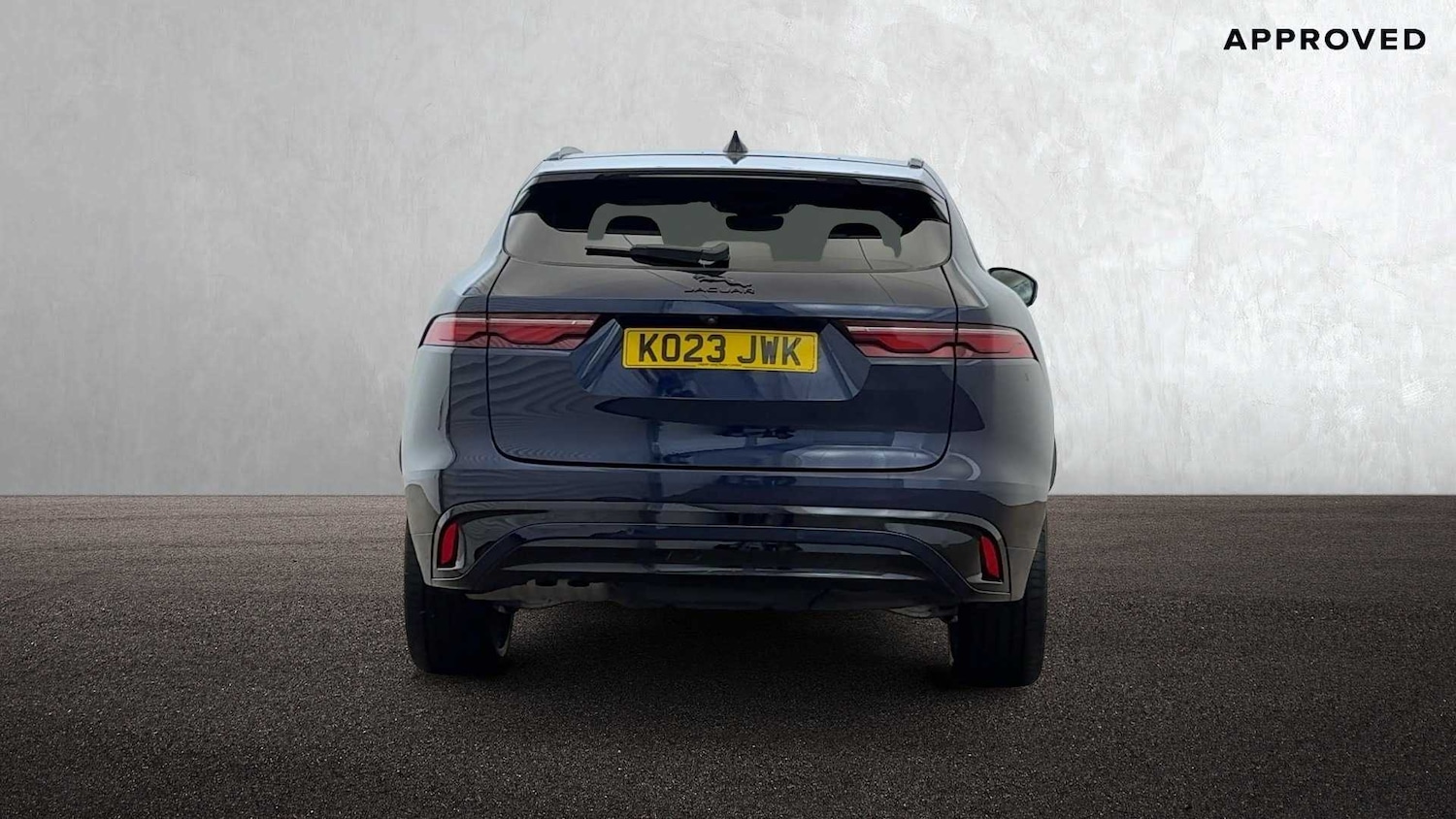 Used Jaguar F-Pace 2023 for sale - 76460176: Photo 6