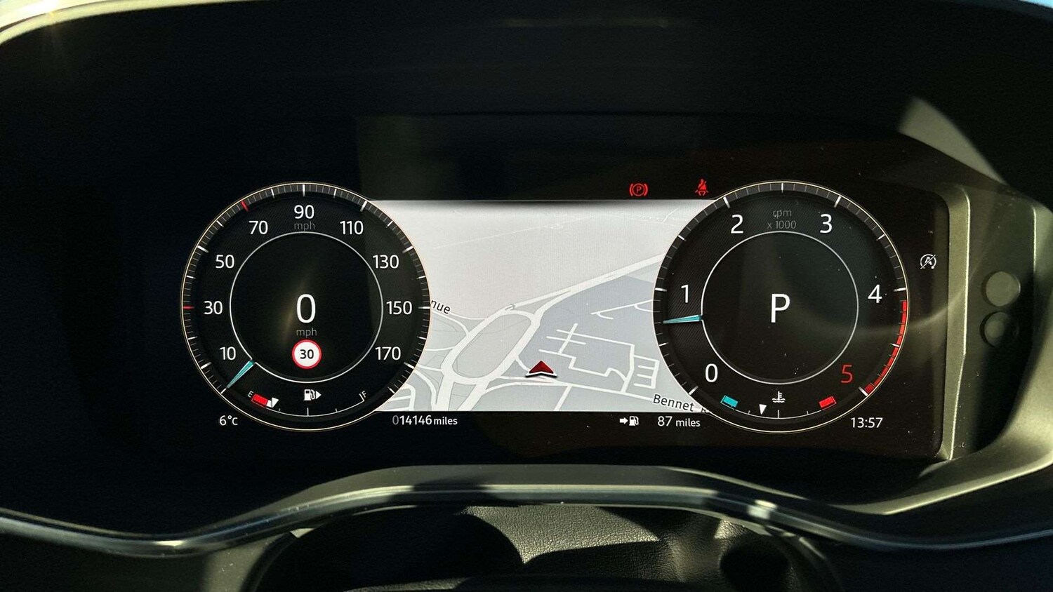 Used Jaguar F-Pace 2023 for sale - 77348074: Photo 16