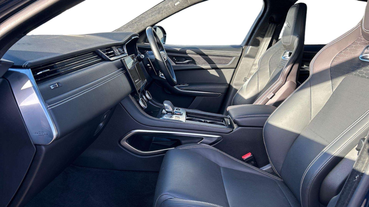 Used Jaguar F-Pace 2023 for sale - 77348074: Photo 3