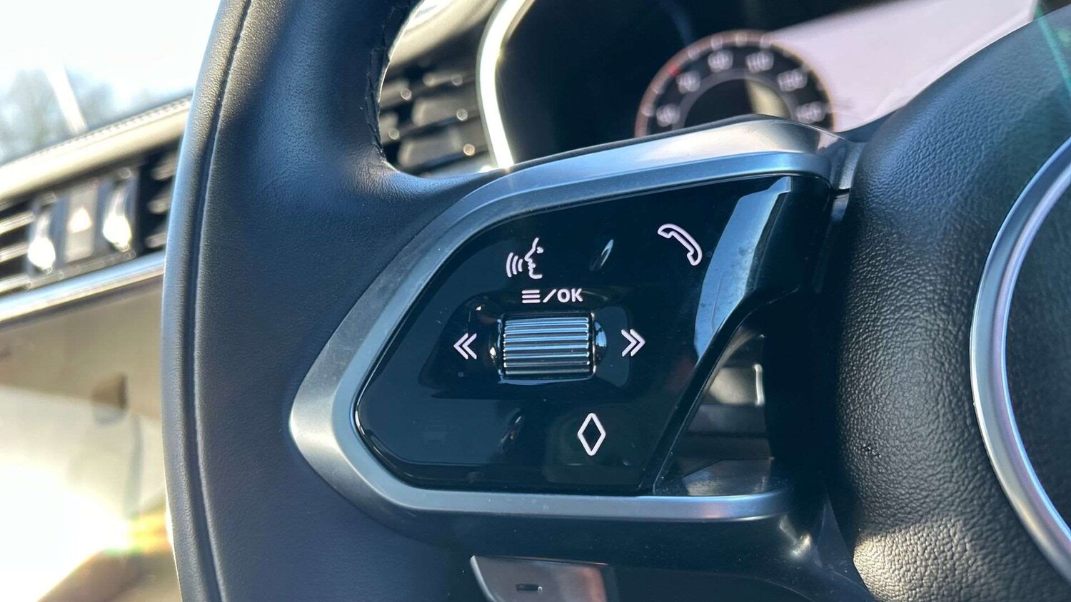 Used Jaguar F-Pace 2023 for sale - 77348074: Photo 35