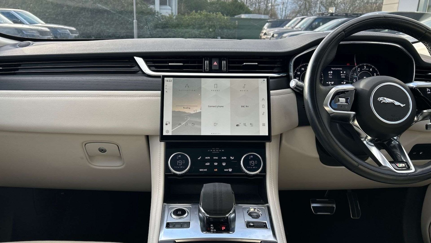 Used Jaguar F-Pace 2022 for sale - 77282052: Photo 14