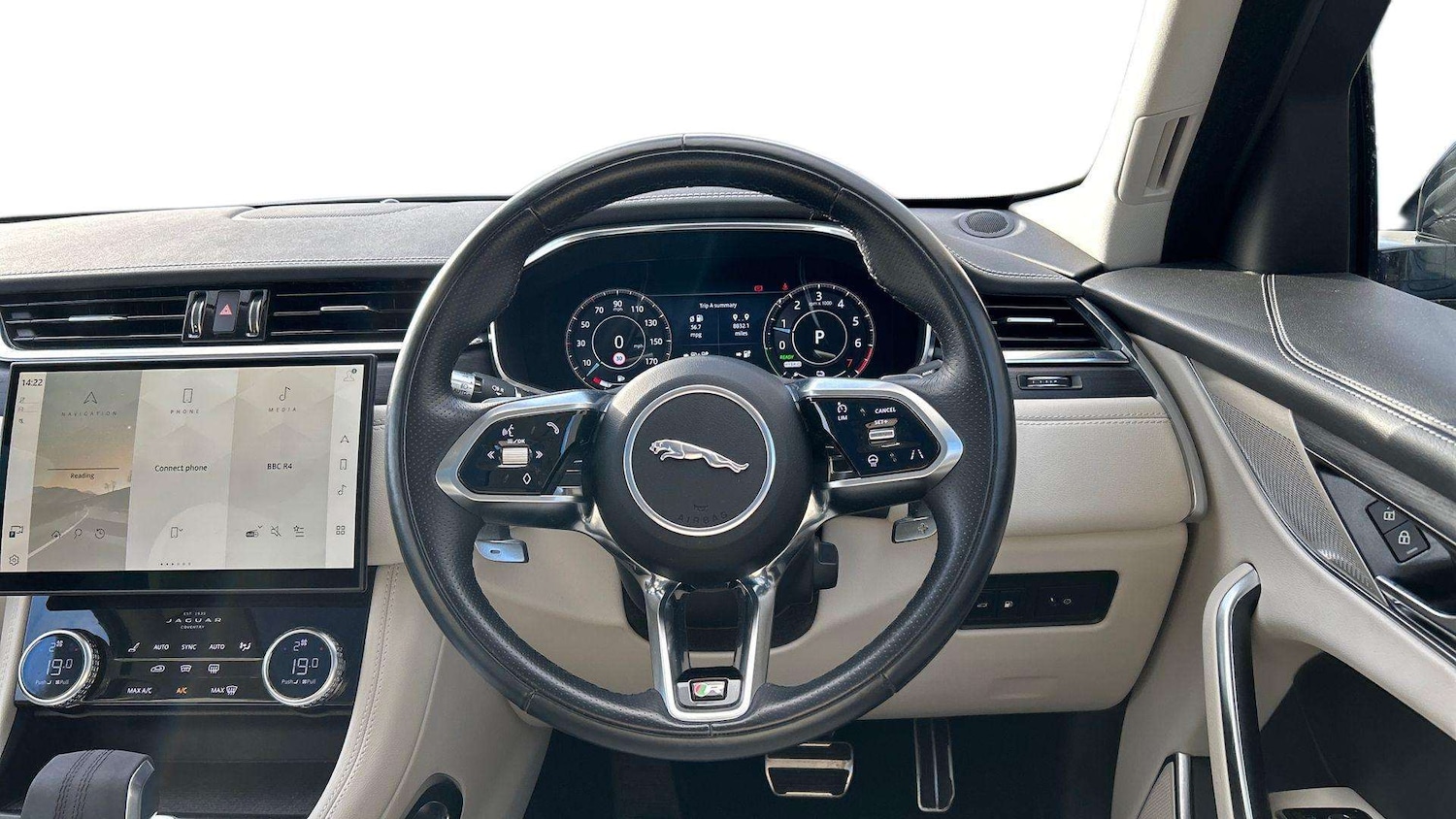 Used Jaguar F-Pace 2022 for sale - 77282052: Photo 15