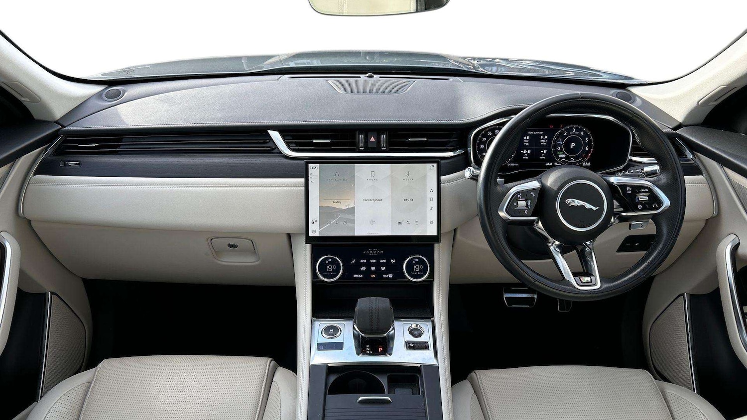 Used Jaguar F-Pace 2022 for sale - 77282052: Photo 9