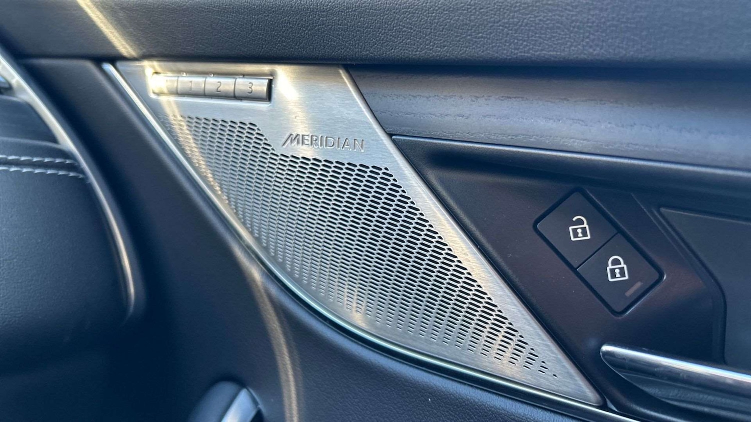 Used Jaguar F-Pace 2024 for sale - 77373927: Photo 32