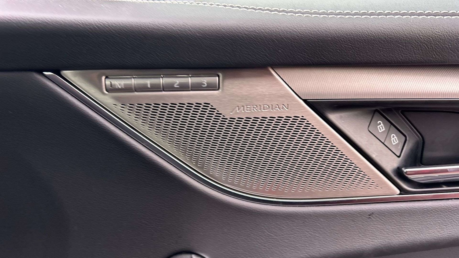 Used Jaguar F-Pace 2023 for sale - 76488105: Photo 30