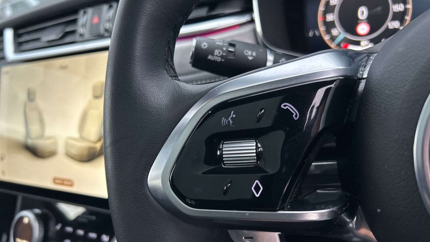 Used Jaguar F-Pace 2023 for sale - 76488105: Photo 35