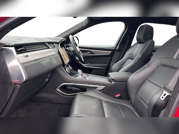 Used Jaguar F-Pace 2023 for sale - 76488105: Photo