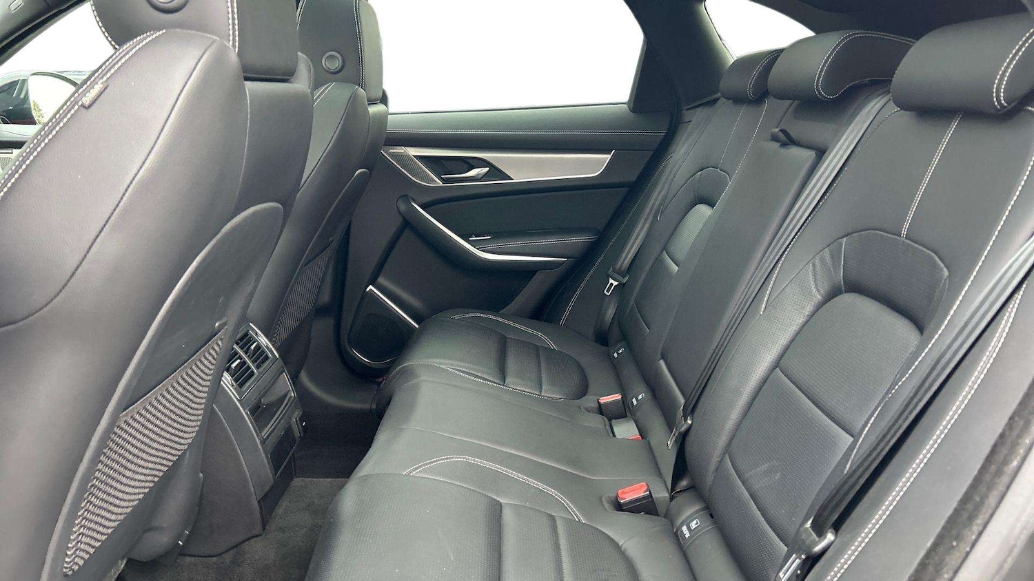 Used Jaguar F-Pace 2023 for sale - 76488105: Photo 4