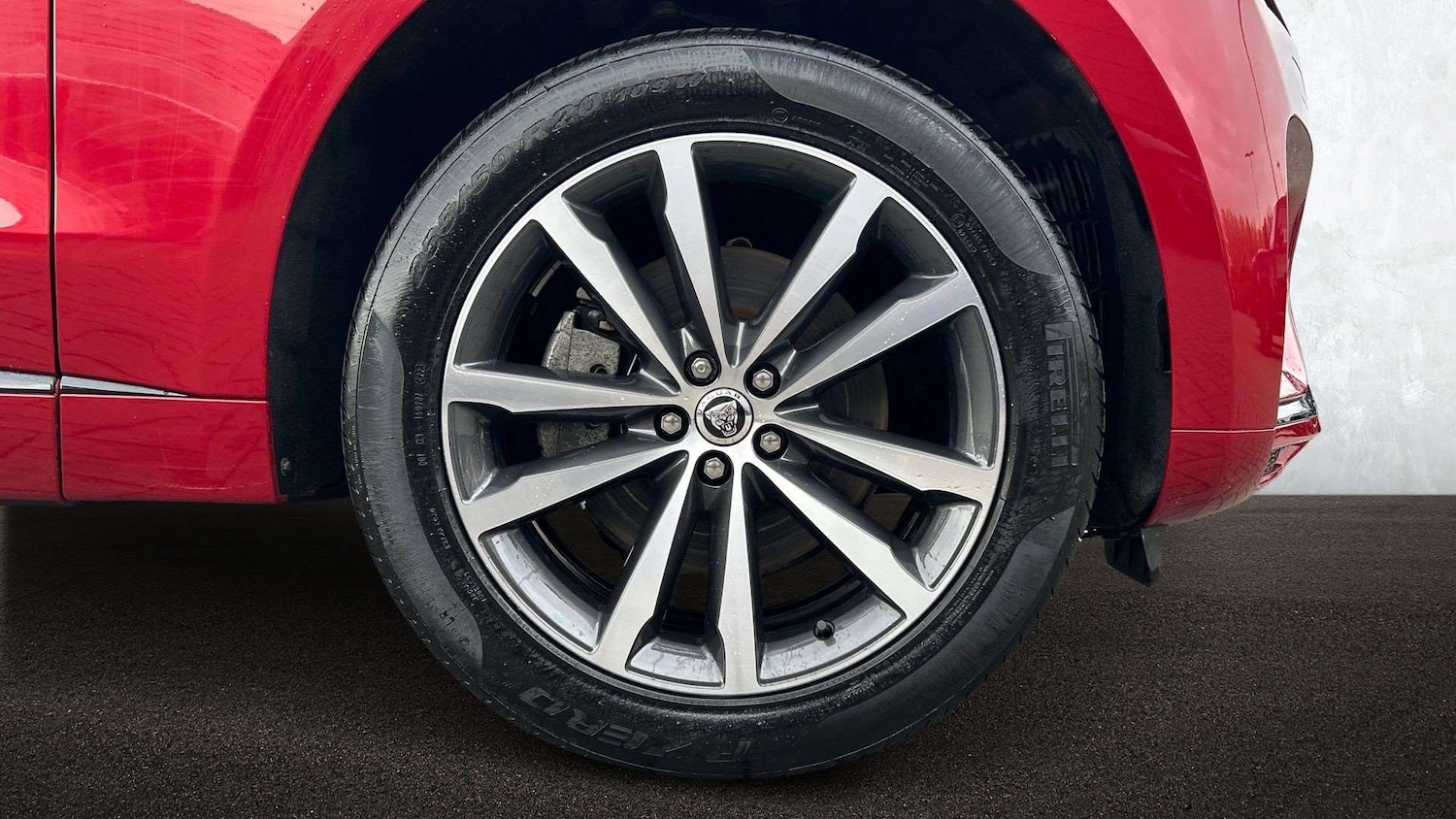 Used Jaguar F-Pace 2023 for sale - 76488105: Photo 8