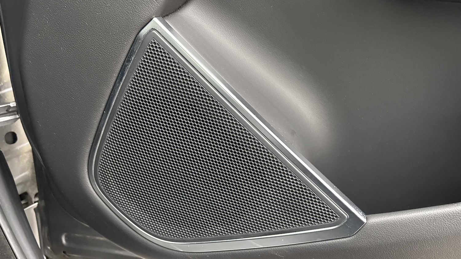 Used Jaguar F-Pace 2023 for sale - 76460599: Photo 34