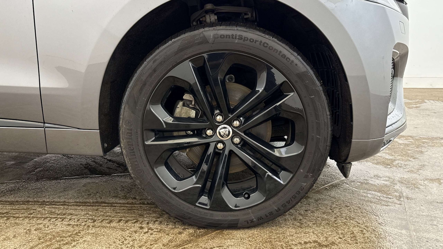 Used Jaguar F-Pace 2023 for sale - 76460599: Photo 8