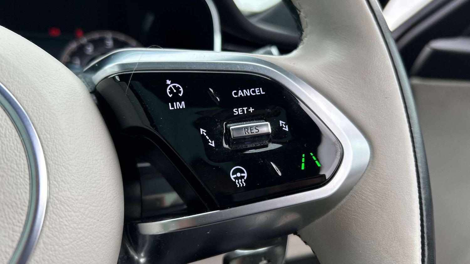 Used Jaguar F-Pace 2024 for sale - 77308336: Photo 34