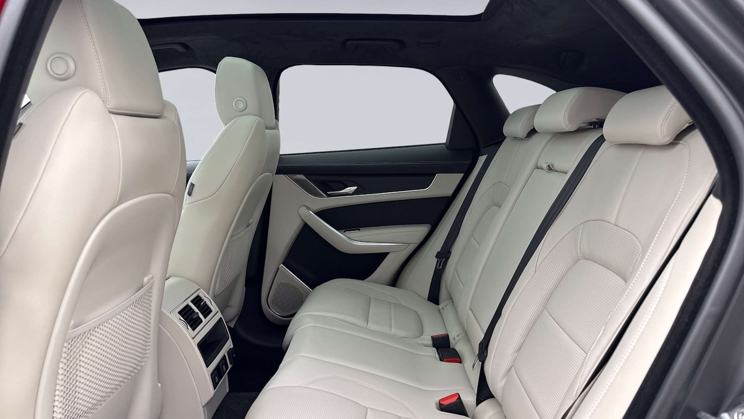 Used Jaguar F-Pace 2024 for sale - 77308336: Photo 4