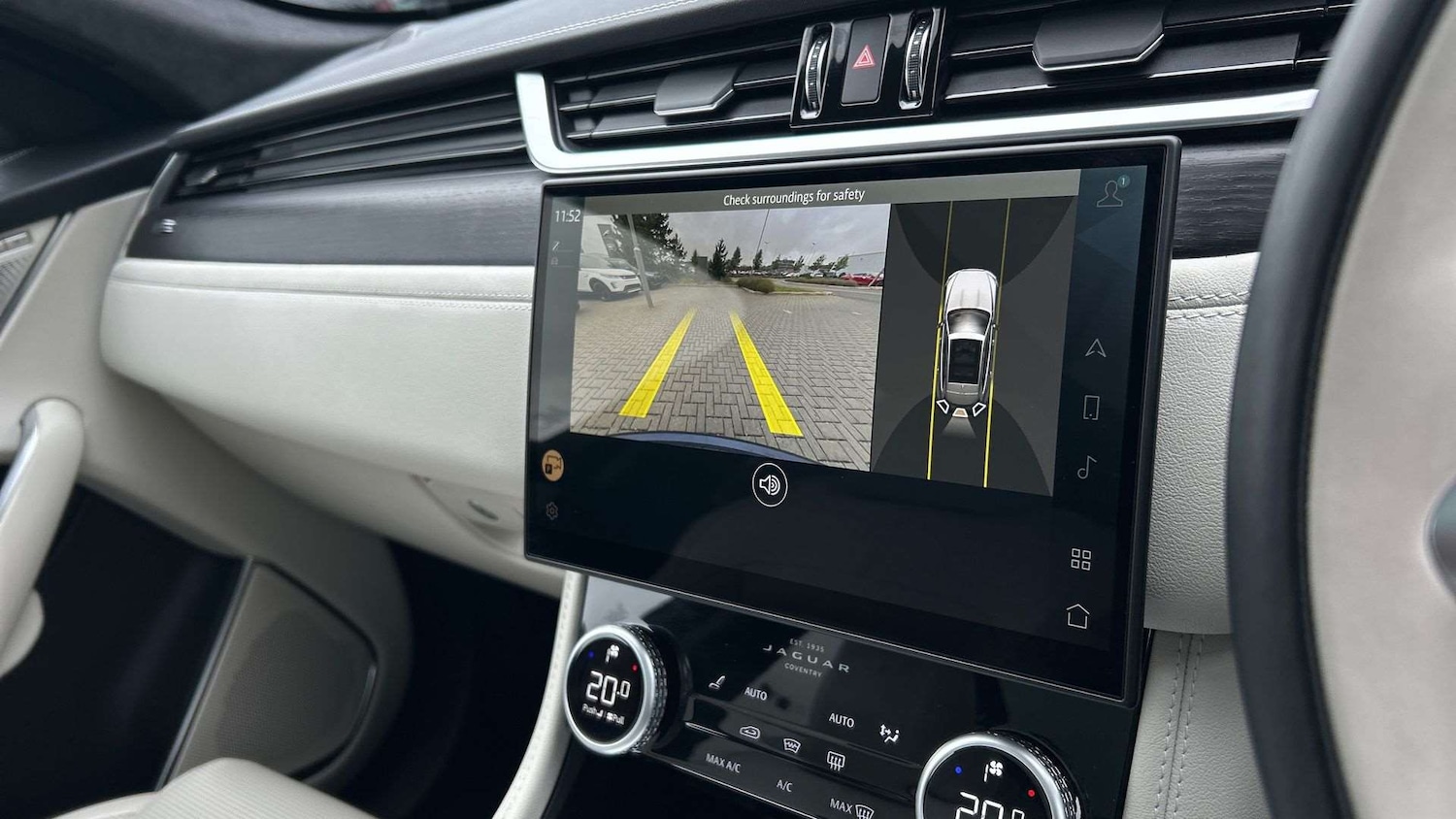 Used Jaguar F-Pace 2024 for sale - 76459854: Photo 12