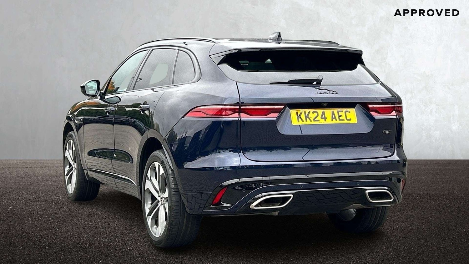 Used Jaguar F-Pace 2024 for sale - 76459854: Photo 2