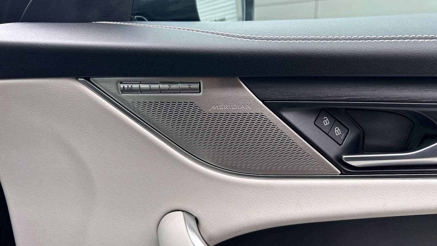 Used Jaguar F-Pace 2024 for sale - 76459854: Photo 32