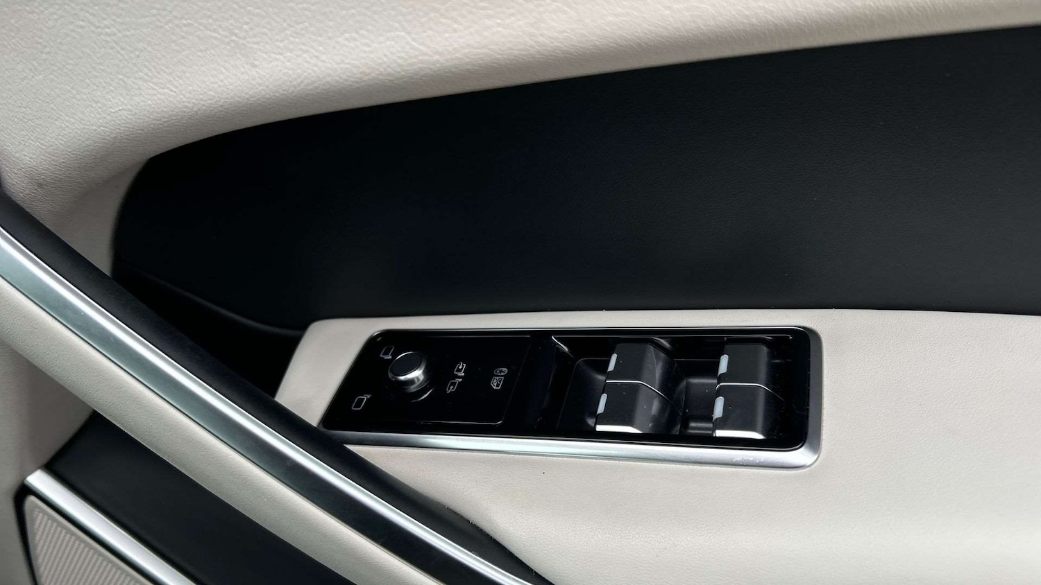 Used Jaguar F-Pace 2024 for sale - 76459854: Photo 33