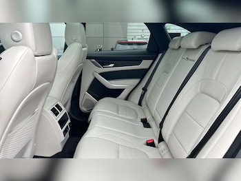 Used Jaguar F-Pace 2024 for sale - 76459854: Photo