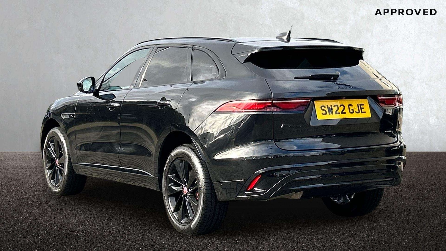 Used Jaguar F-Pace 2022 for sale - 77472608: Photo 2
