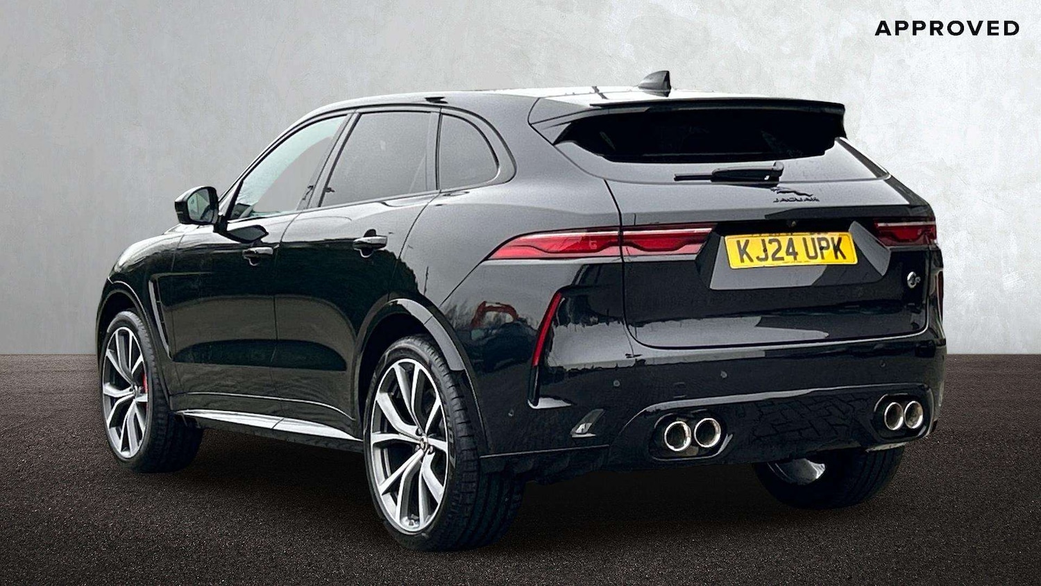 Used Jaguar F-Pace 2024 for sale - 76978892: Photo 2