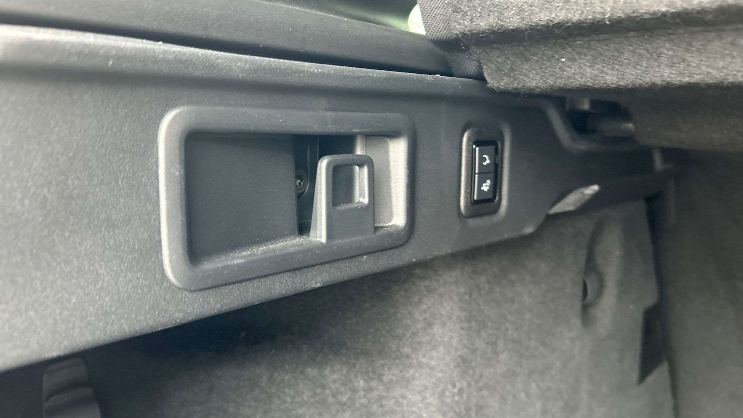 Used Jaguar F-Pace 2024 for sale - 76978892: Photo 30