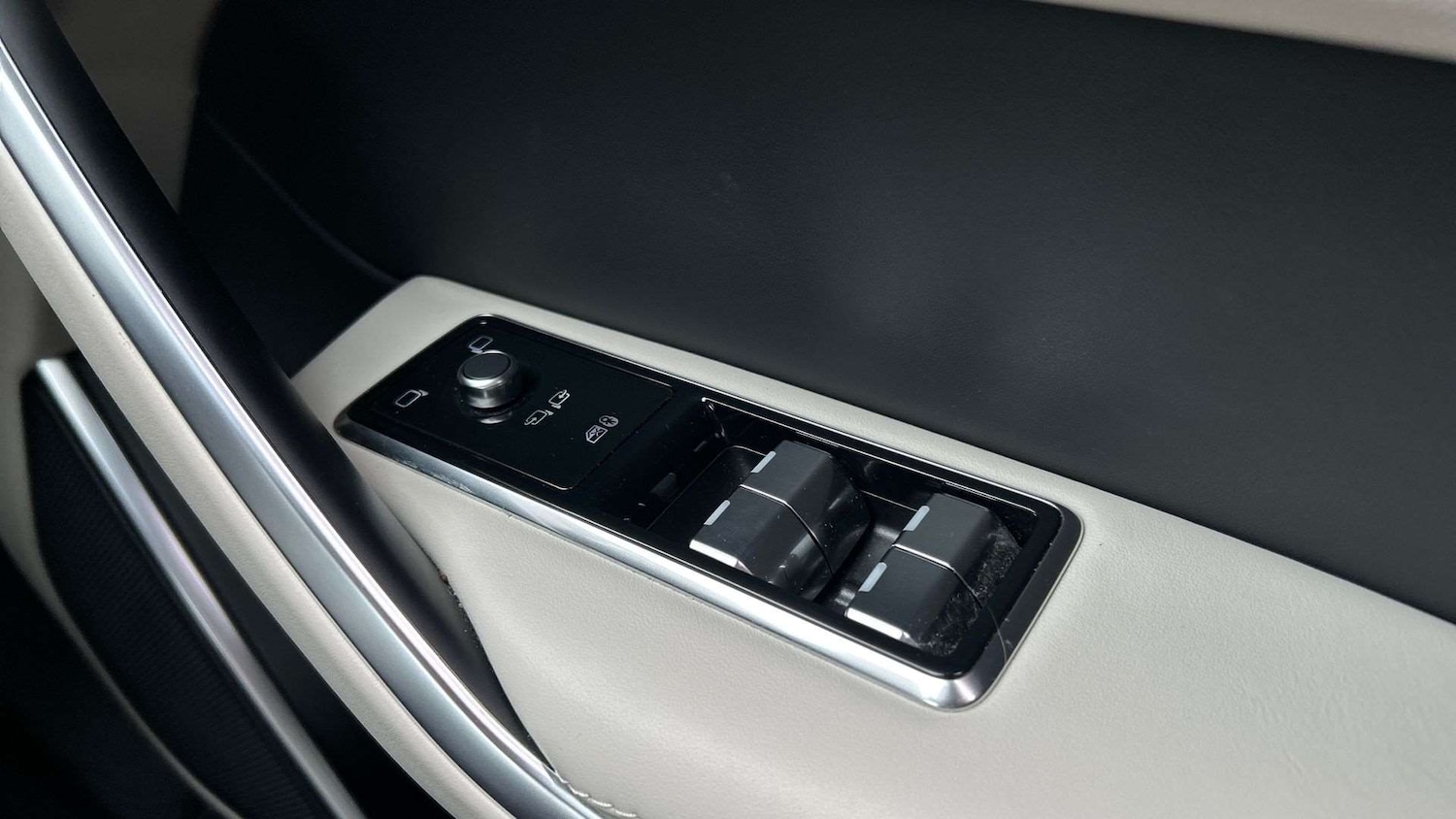 Used Jaguar F-Pace 2024 for sale - 76978892: Photo 33