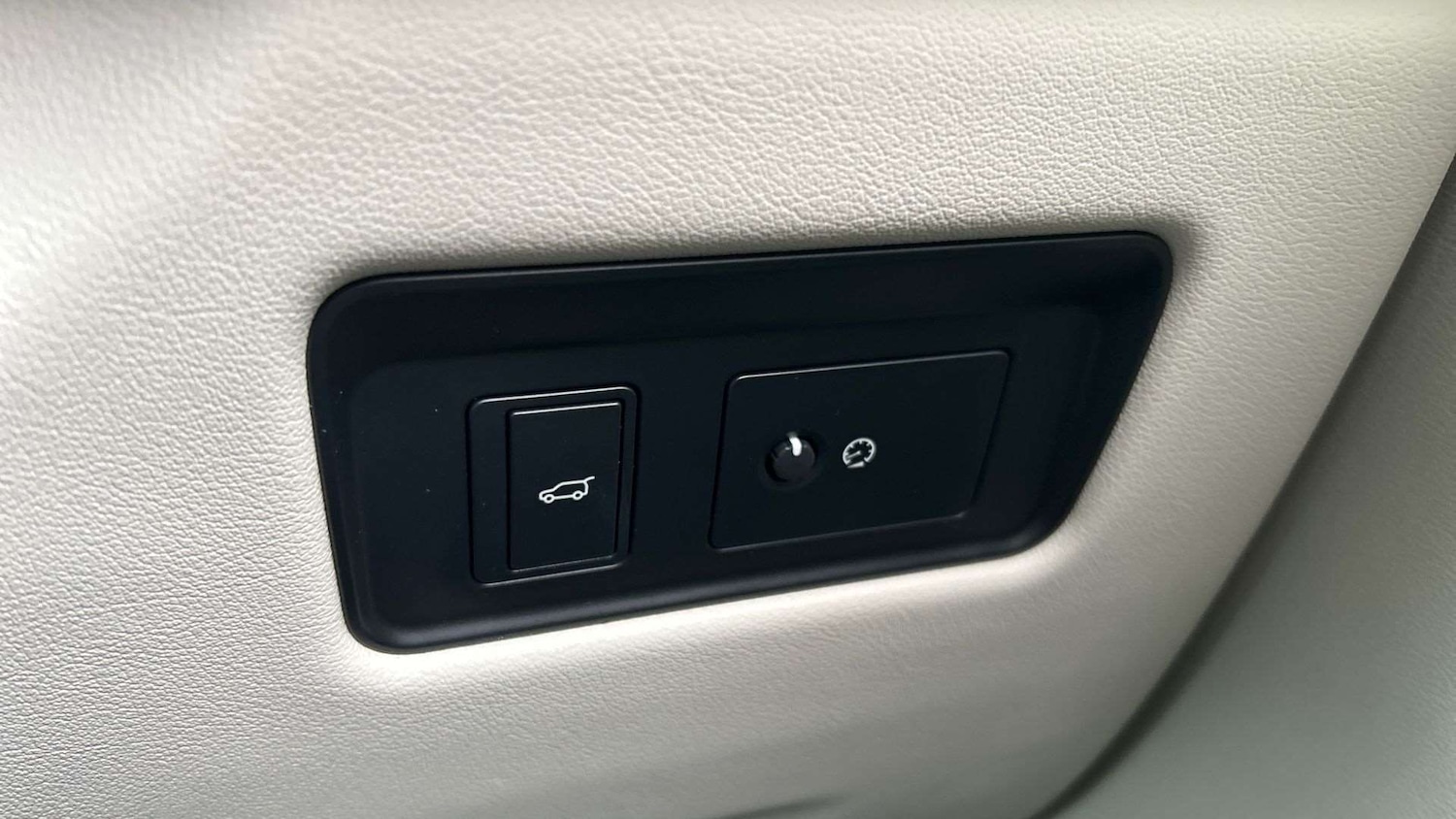 Used Jaguar F-Pace 2024 for sale - 76978892: Photo 34